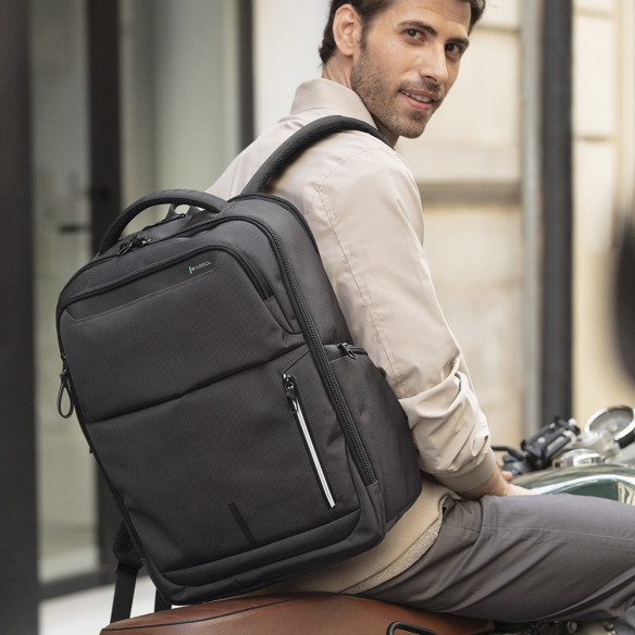 Mochila para portatil impermeable DATA