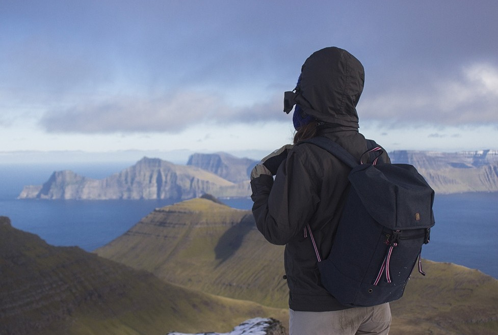 Qué llevar en tu mochila para esquiar