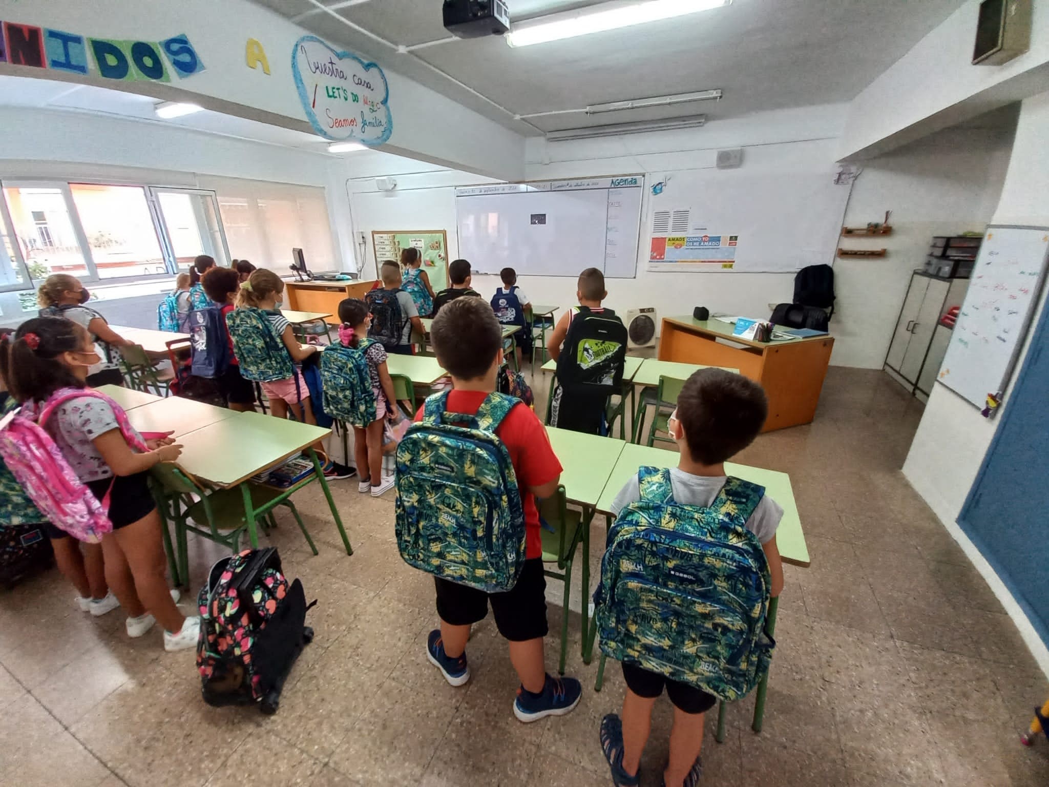 Gabol dona 200 mochilas escolares al colegio Ntra. Sra. Desamparados de Nazaret